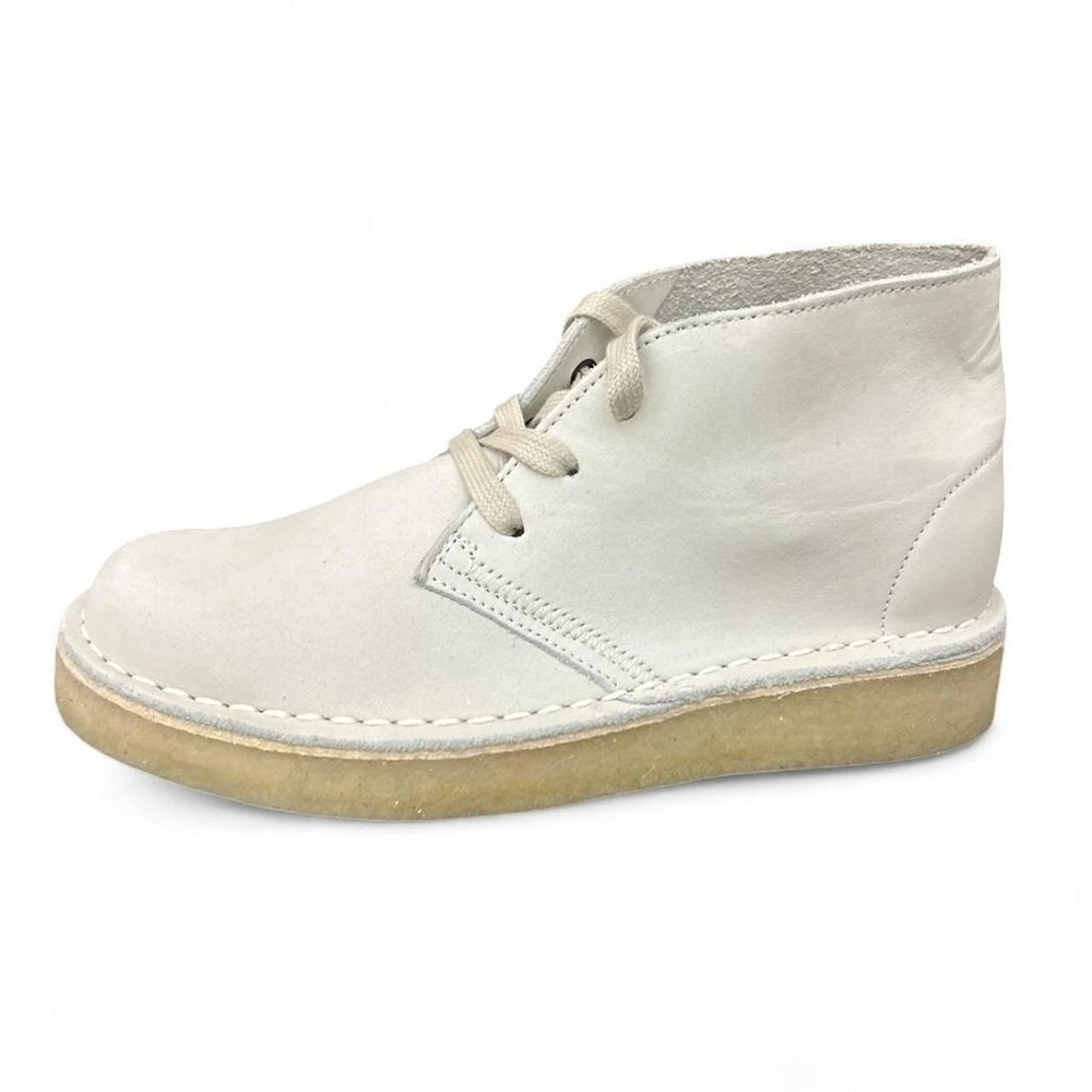 CLARKS Desert Coal Women's Size US5.5/EU35.5 Chukka Boot White Nubuck
